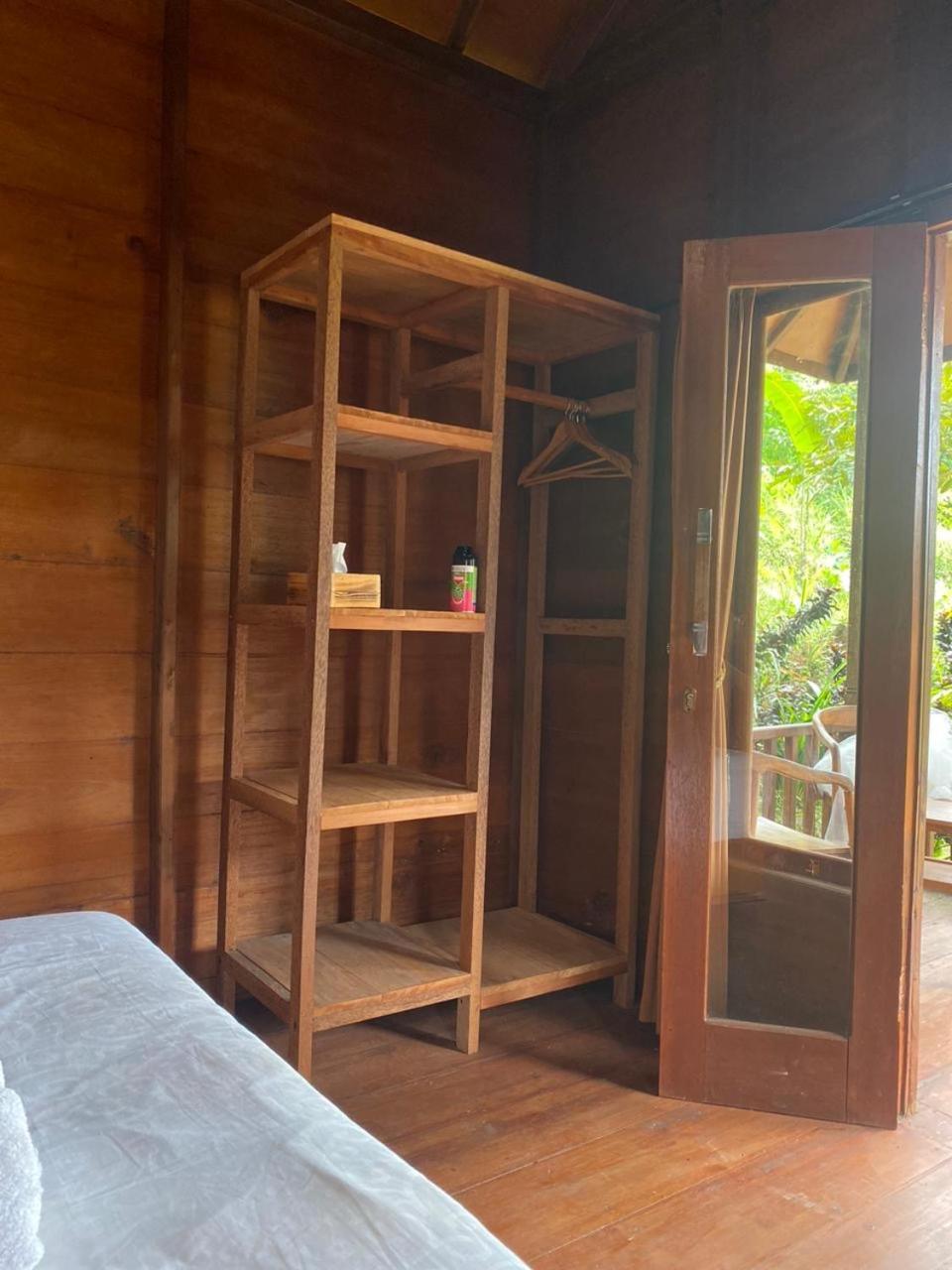 Uma D'Nyuh Homestay Singaraja Exterior foto