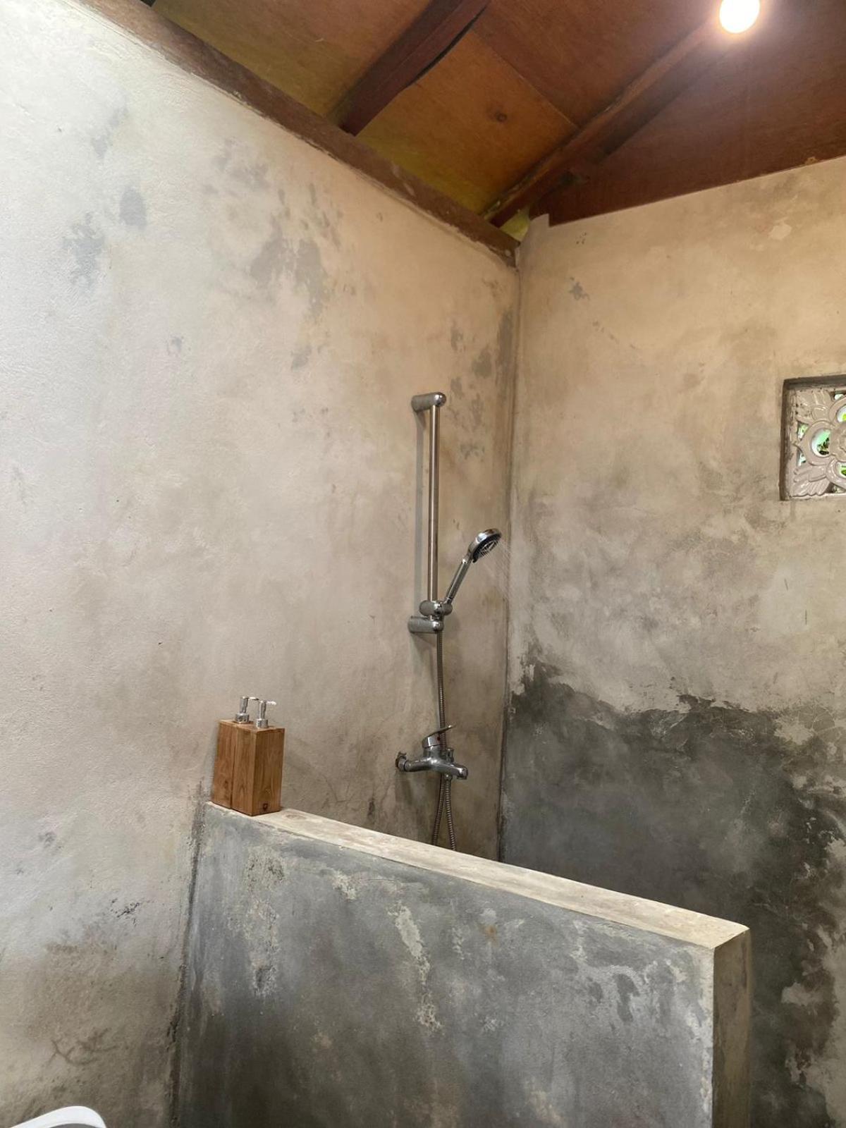 Uma D'Nyuh Homestay Singaraja Exterior foto